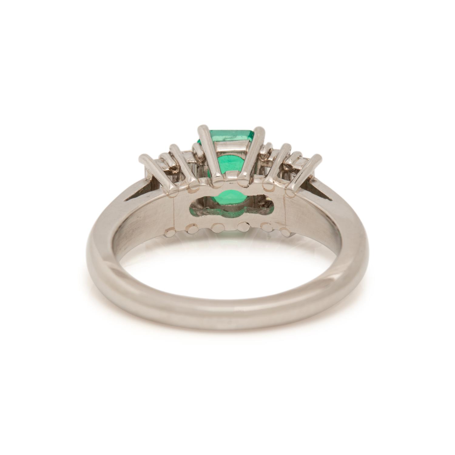 EMERALD AND DIAMOND RING