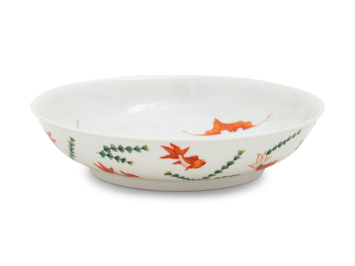 A Chinese Famille Rose Porcelain Dish