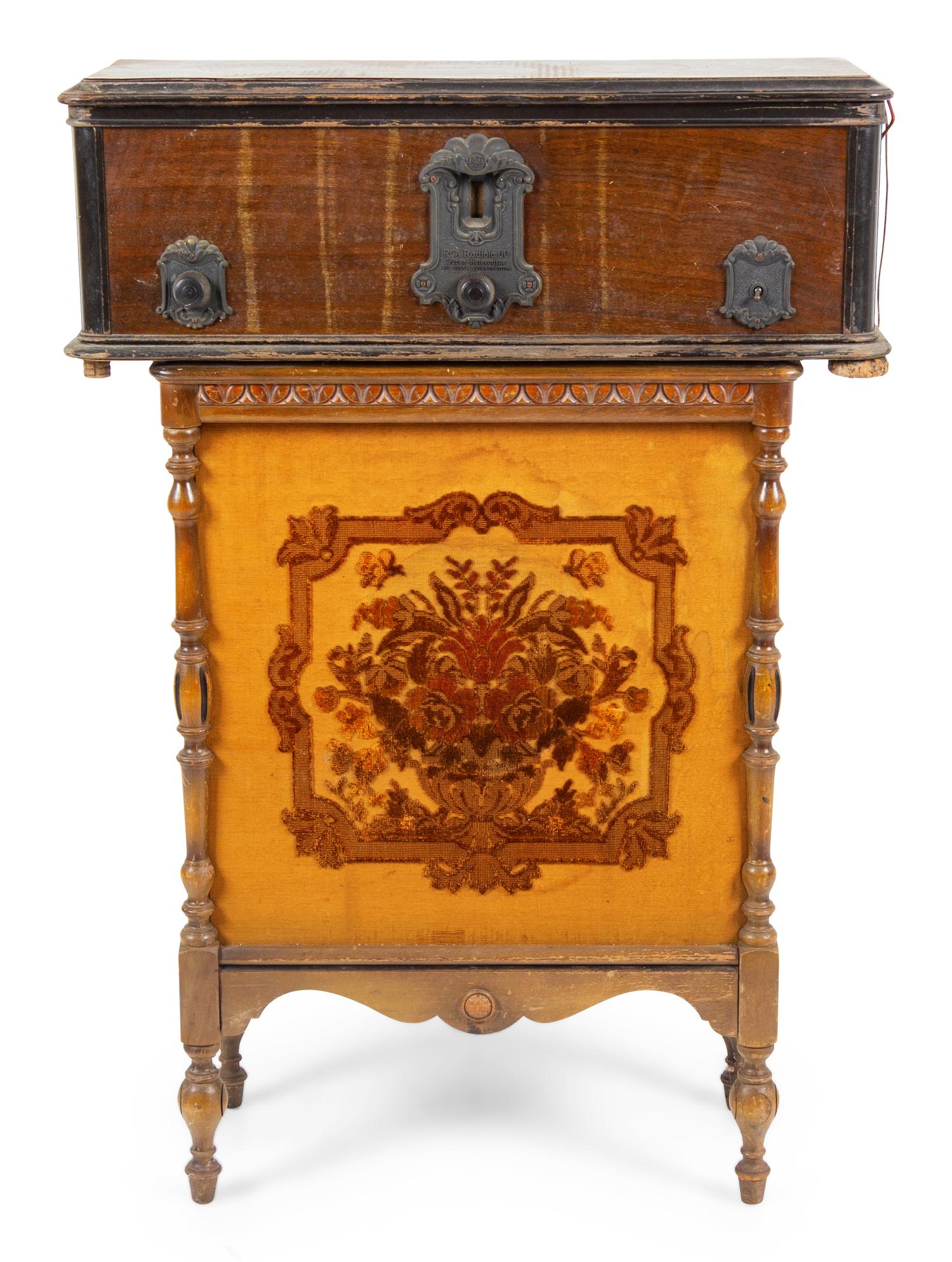 An RCA Radiola — 20TH CENTURY