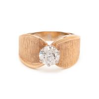 YELLOW GOLD AND DIAMOND RING