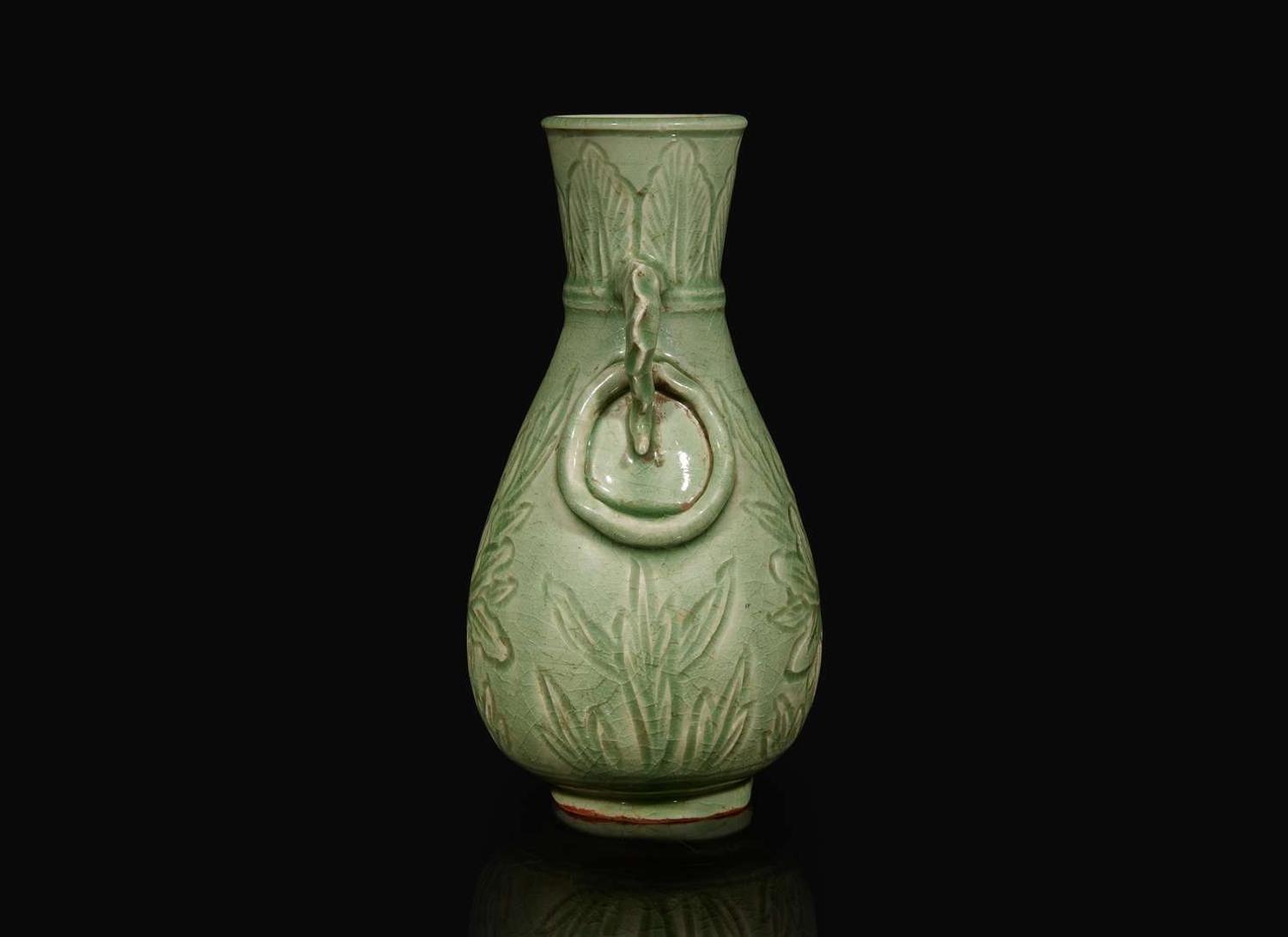 A Chinese celadon-glazed peony-incised vase, Ming to Qing dynasty 青釉刻劃牡丹瓶 明或清