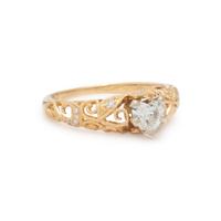 HEART DIAMOND FILIGREE RING