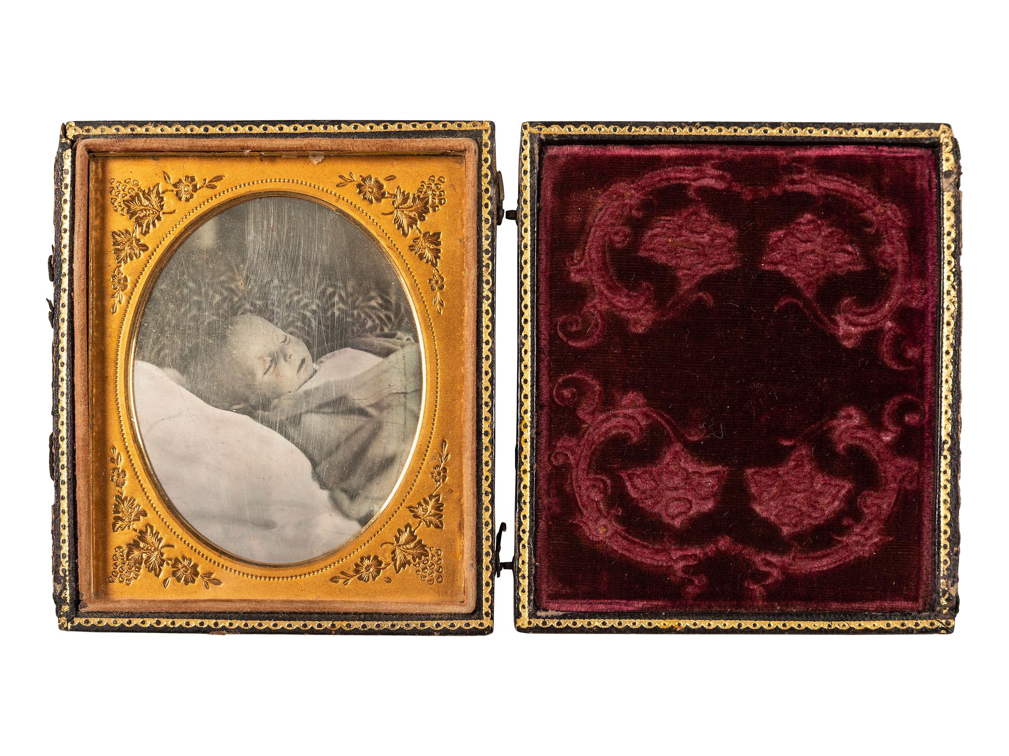 [EARLY PHOTOGRAPHY]. A group of 4 sixth plate postmortem daguerreotypes, incl. portraits of infants and a young girl.