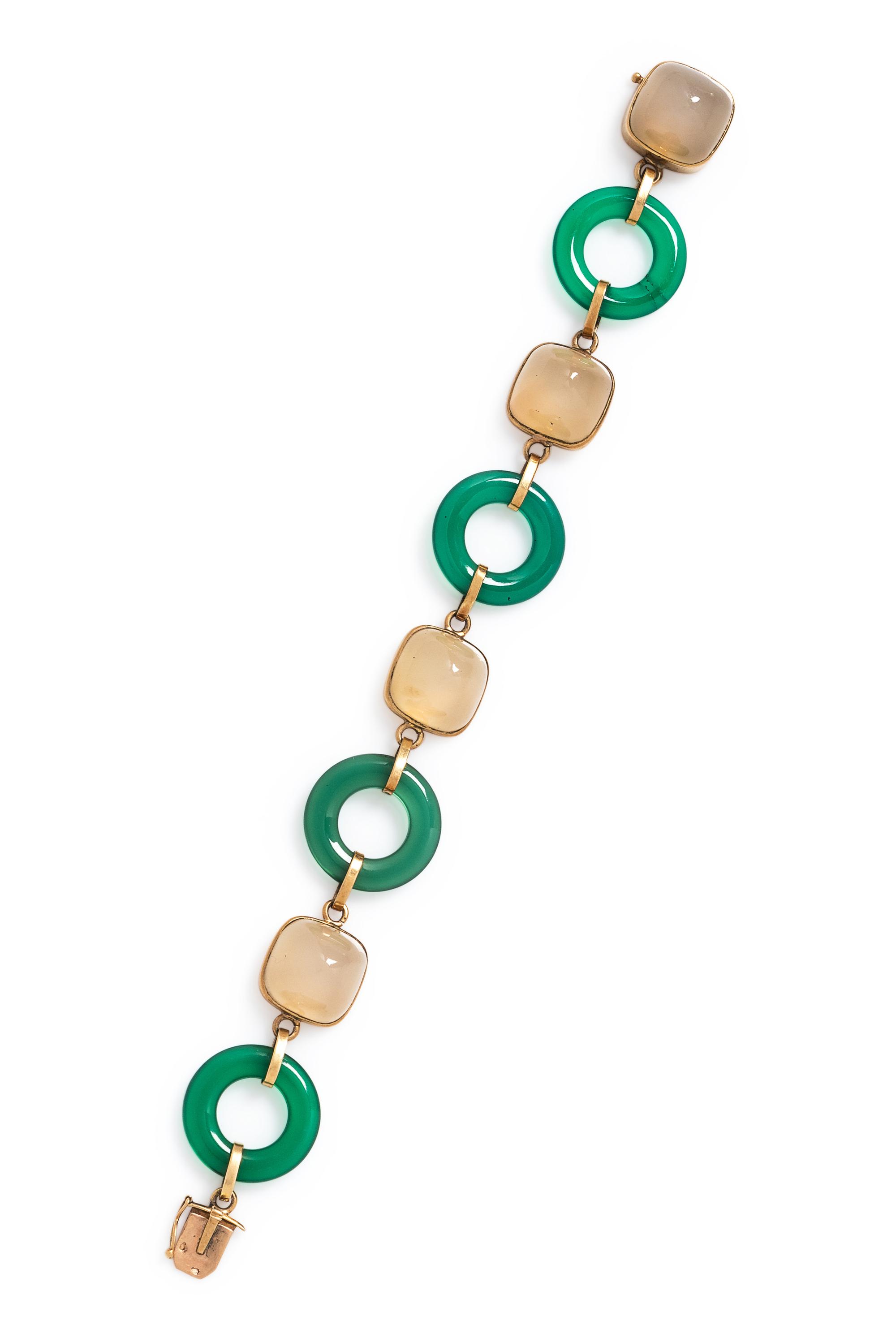 An Art Deco 18 Karat Rose Gold, Chalcedony and Agate Bracelet, French,