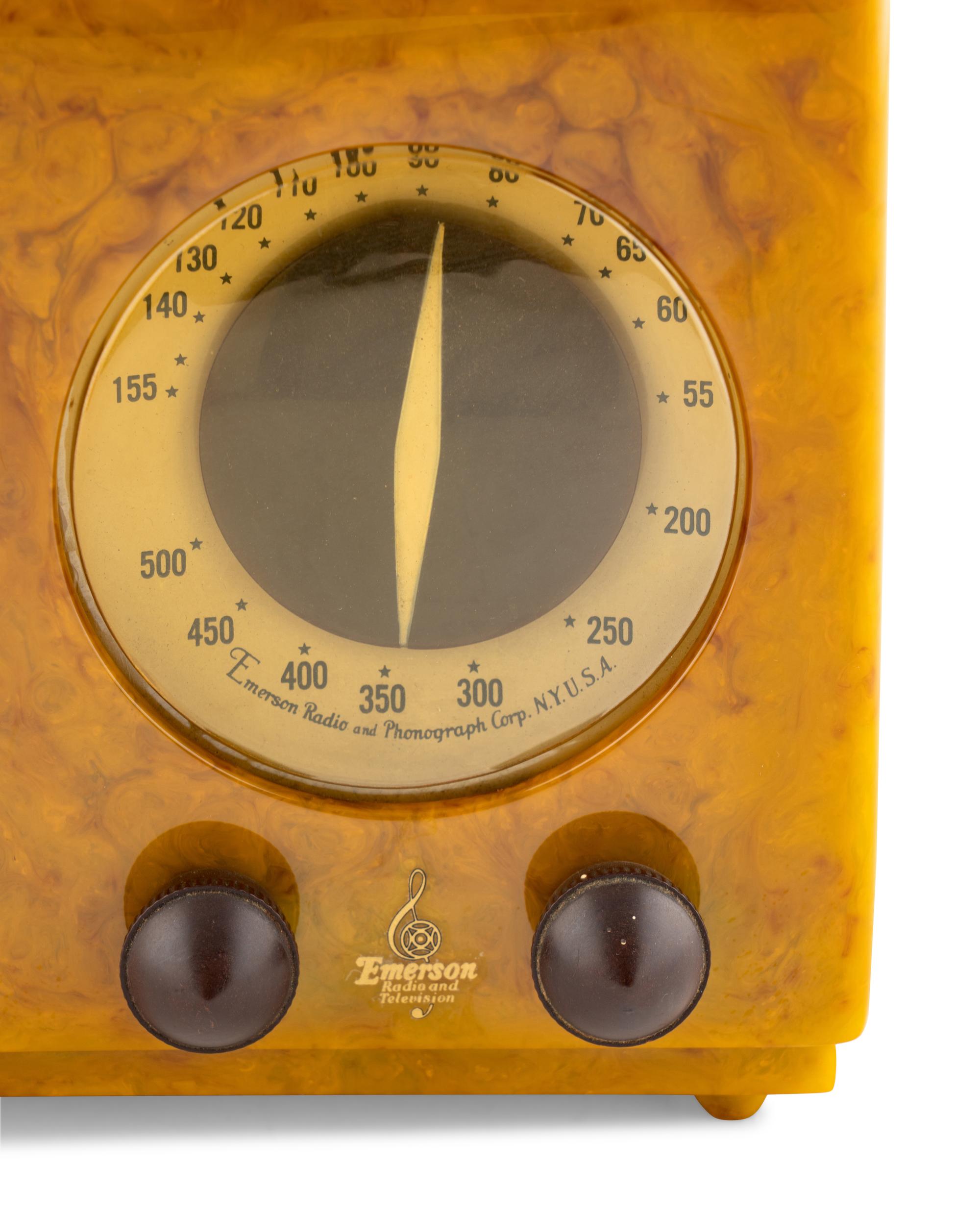 An Emerson Patriot Aristocrat 400 Radio