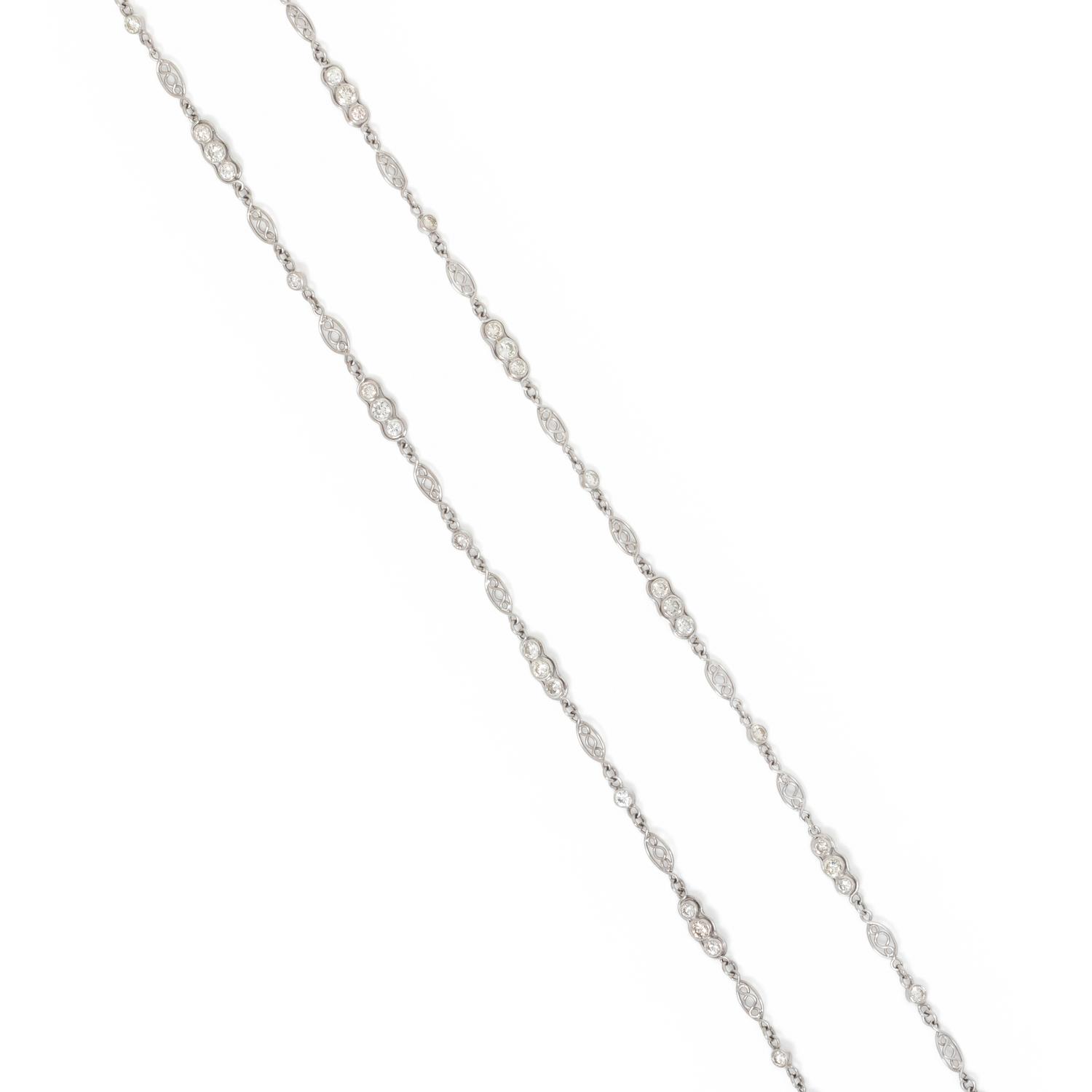 WHITE GOLD AND DIAMOND LONGCHAIN NECKLACE