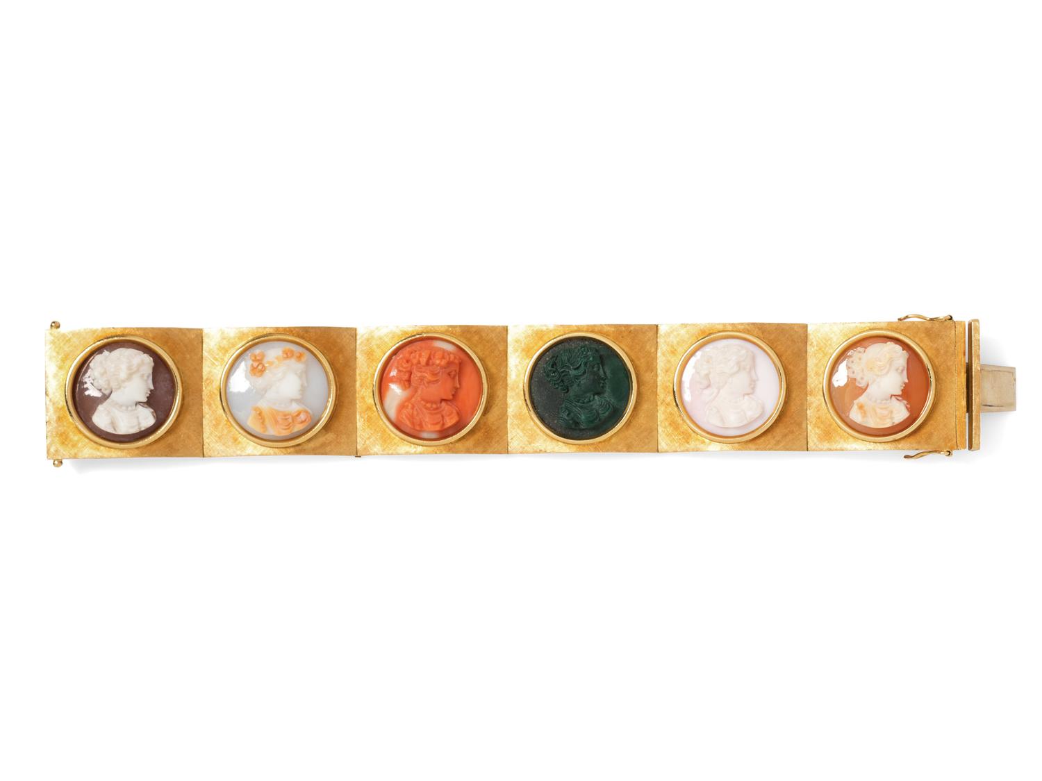 An 18 Karat Yellow Gold and Hardstone Cameo Bracelet,