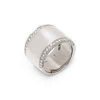 WHITE GOLD AND DIAMOND RING