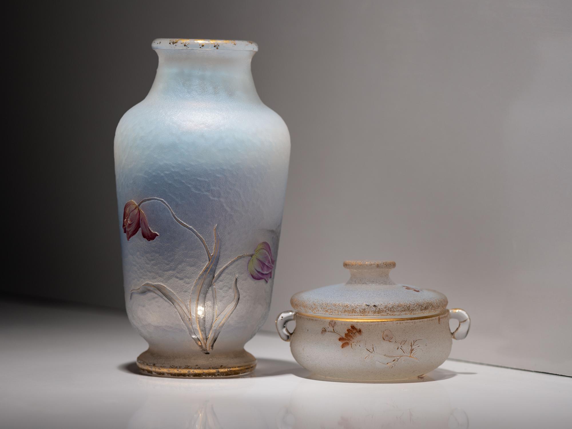 Scenic Miniature Vase and Covered Salt