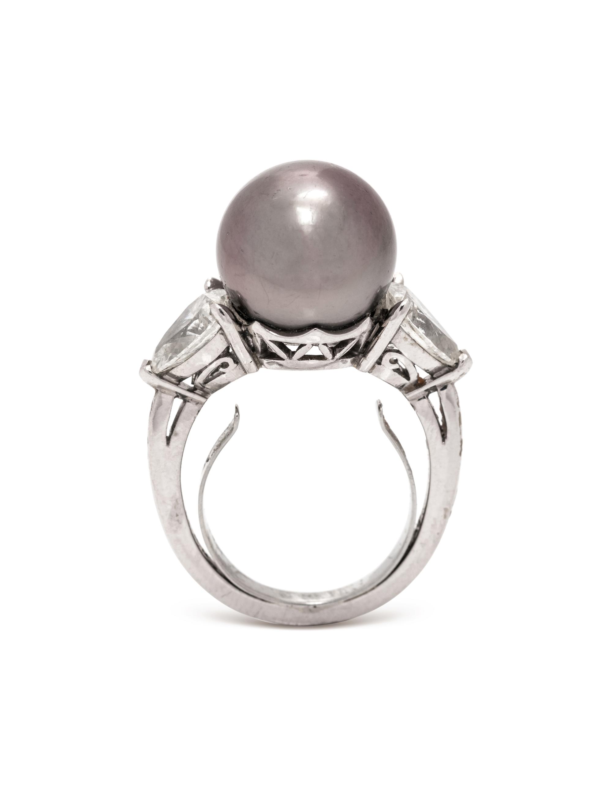 CULTURED PEARL AND DIAMOND RING