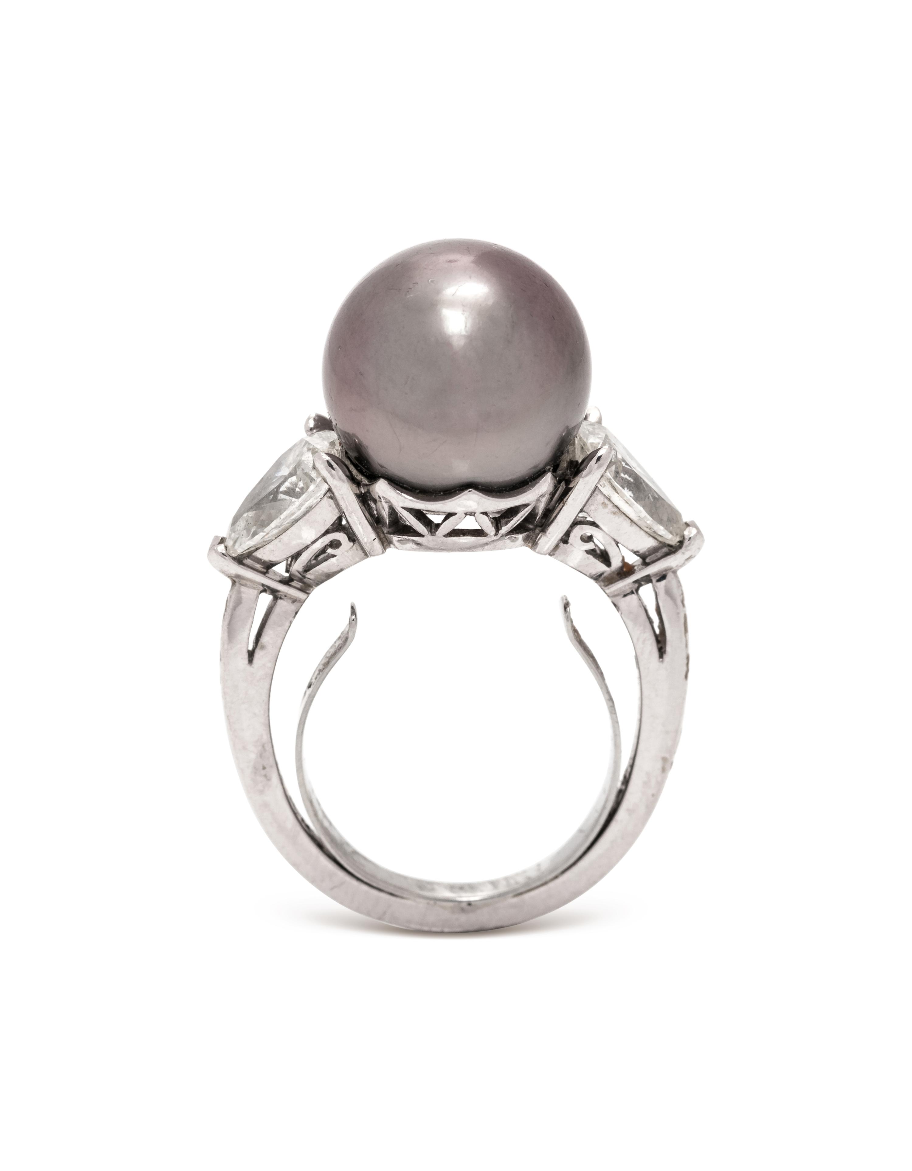 CULTURED PEARL AND DIAMOND RING