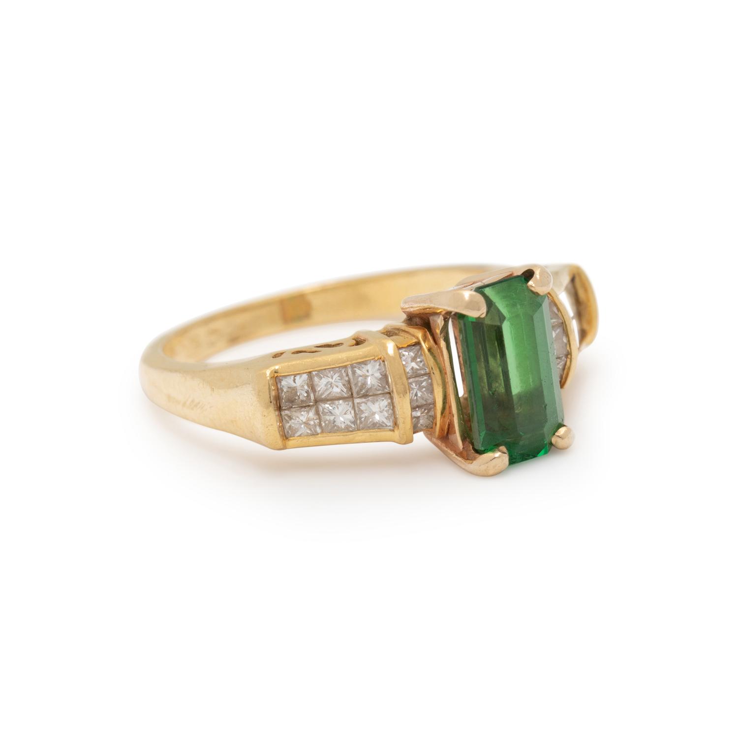 TSAVORITE GARNET, DIAMOND, AND YELLOW GOLD RING