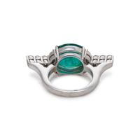 EMERALD AND DIAMOND RING