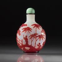 A Chinese Ruby Overlay Glass, Snuff Bottle, Qing Dynasty, 18th/Early 19th Century — 清中期 白地套寶石紅料人物圖鼻煙壺