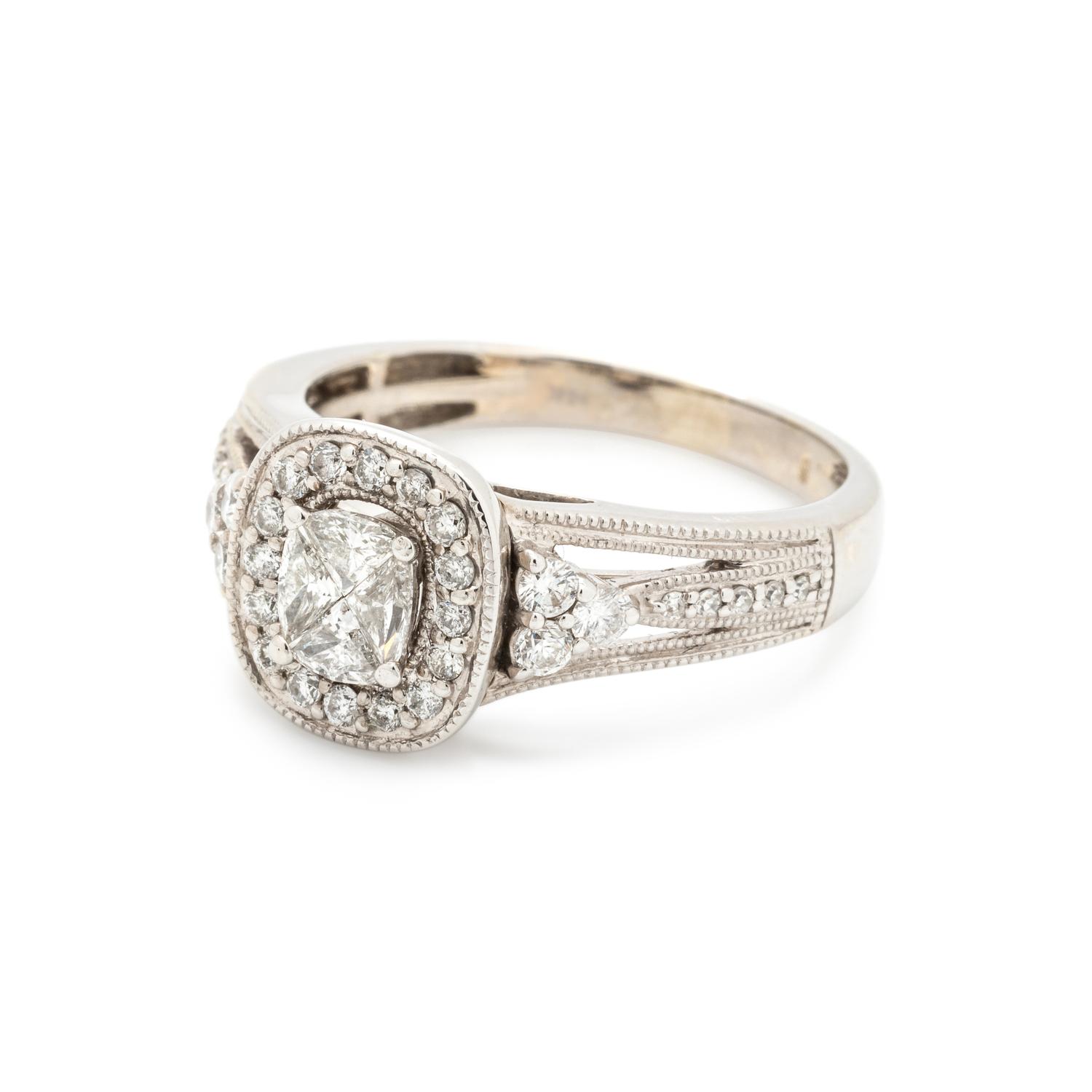 DIAMOND RING