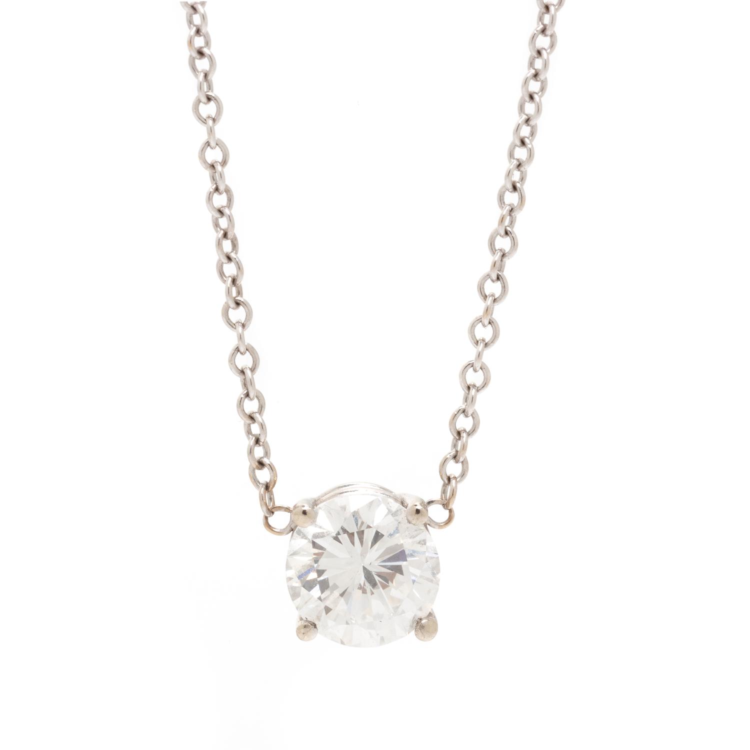 WHITE GOLD AND DIAMOND SOLITAIRE NECKLACE