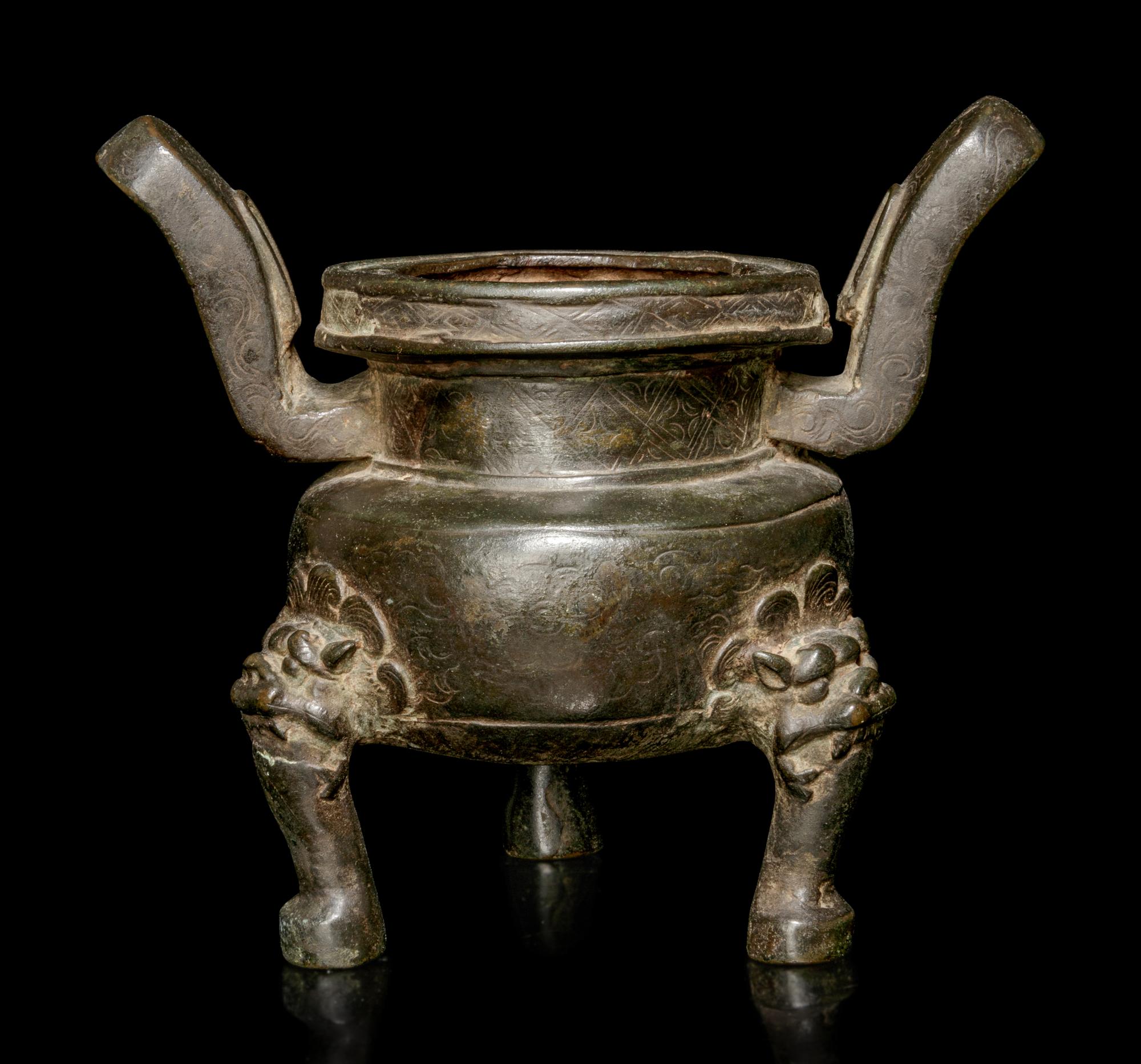 A Bronze Tripod Vessel, Ding