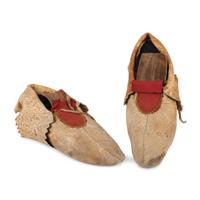 Cree Hide Soft-Soled Moccasins