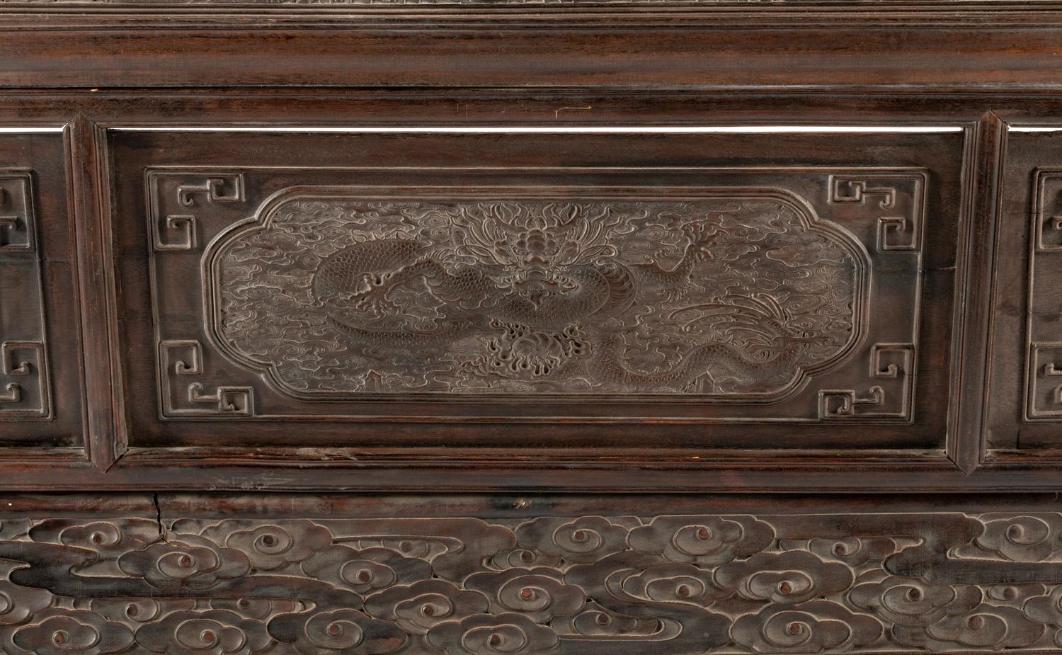 A Chinese Export Porcelain and Carved Hardwood Five-Panel Floor Screen