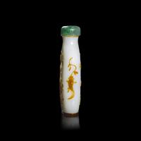 A Chinese Yangzhou Type Brown Overlaid White Glass Snuff Bottle