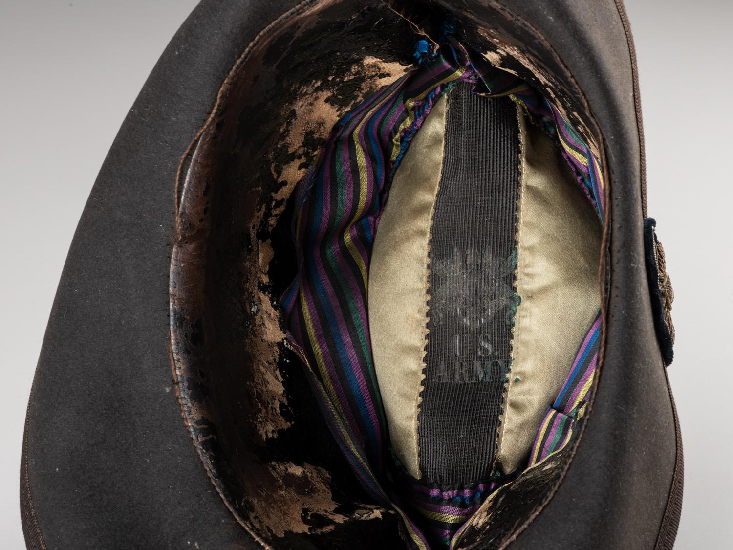 [CIVIL WAR]. Artillery officer's Hardee pattern slouch hat with U.S. Army imprint.