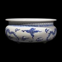 A Chinese Blue and White 'Dragon' Censer, Kangxi Period 清康熙 青花云龍紋三足爐