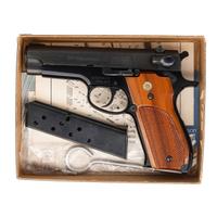 *Smith & Wesson Model 39-2 in Box with Accessories