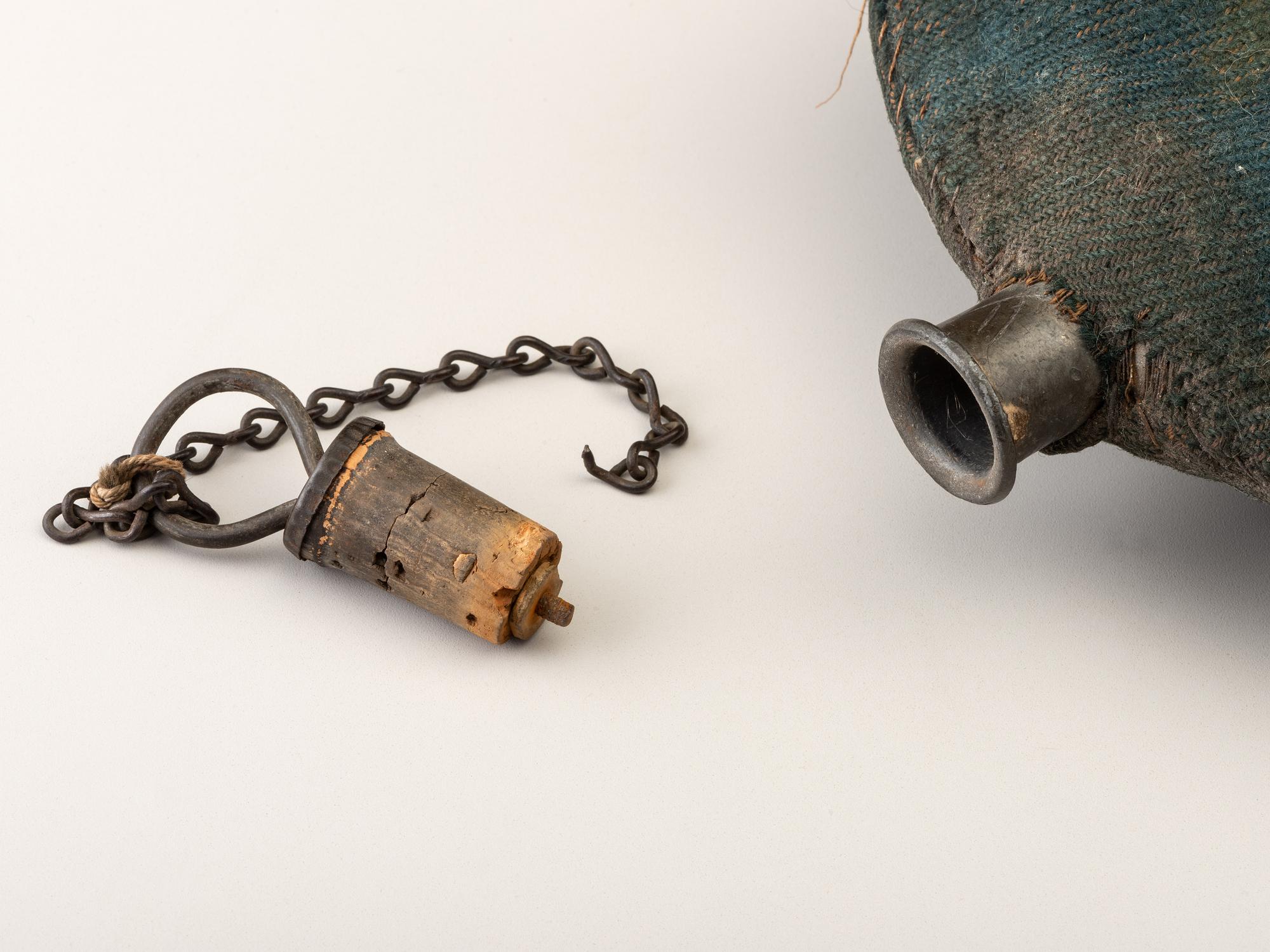 [CIVIL WAR]. Model 1858 Federal New York Depot smoothside canteen.