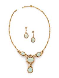 YELLOW GOLD, OPAL AND DIAMOND SET