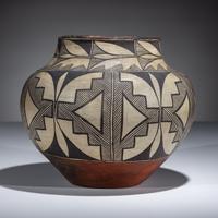 Acoma Fine Line Pottery Jar