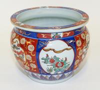 An Imari Style Porcelain Jardiniere Height 7 1/8 inches. — LATE 20TH CENTURY