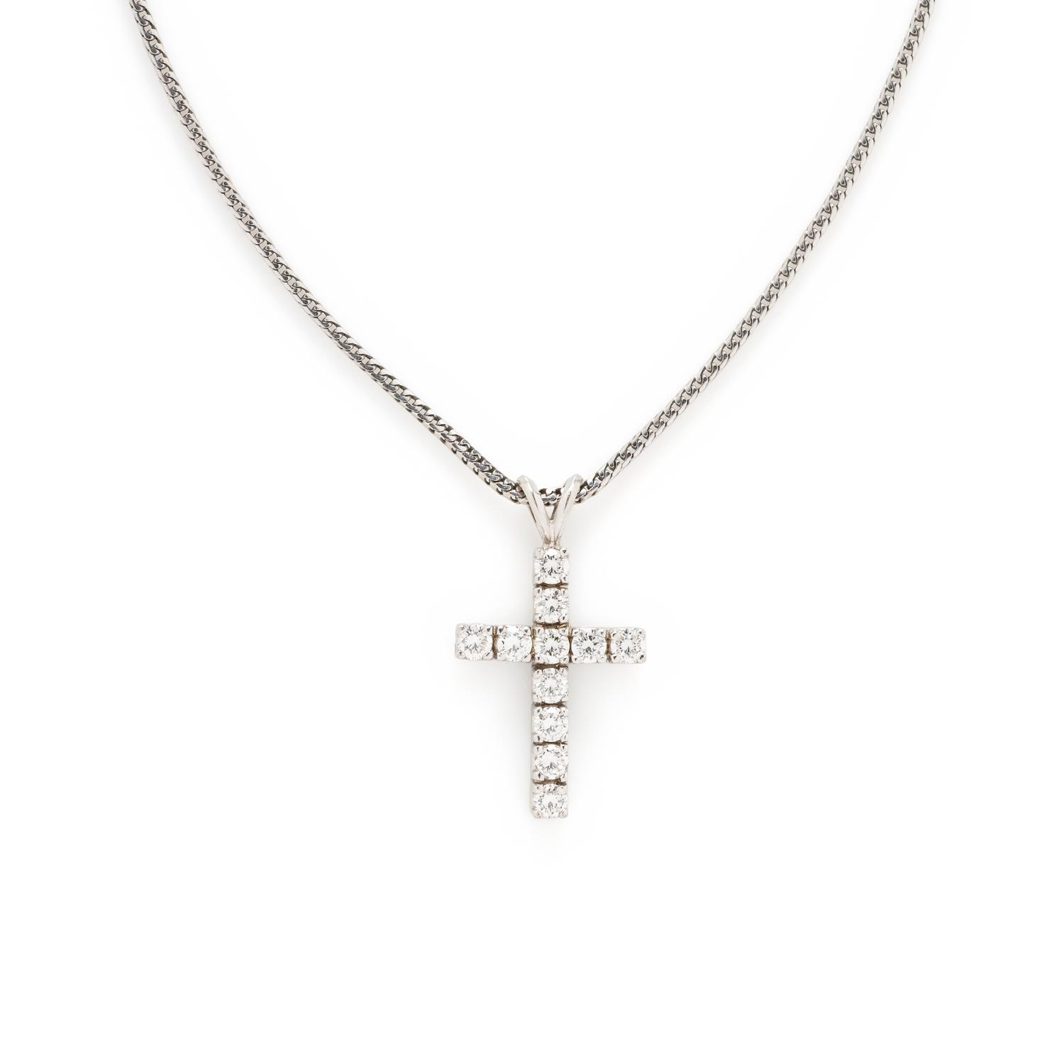 DIAMOND CROSS PENDANT NECKLACE