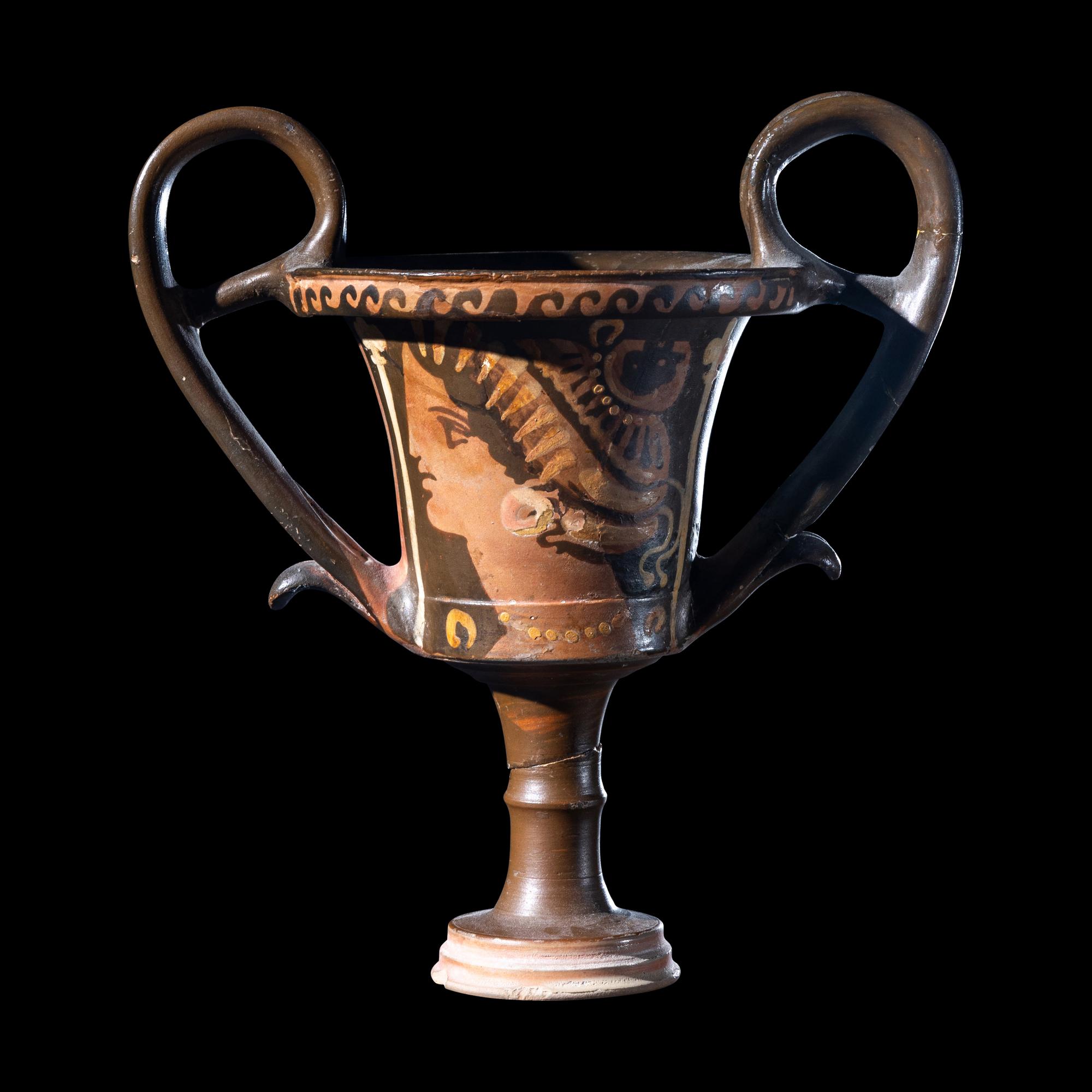 A Campanian Red-Figured Kantharos