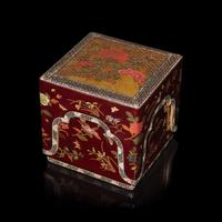 An Unusual Japanese Lacquer Box and Cover, Edo Period, 18th/Early 19th Century — 日本江戶時代 朱漆描金嵌螺鈿蓋盒