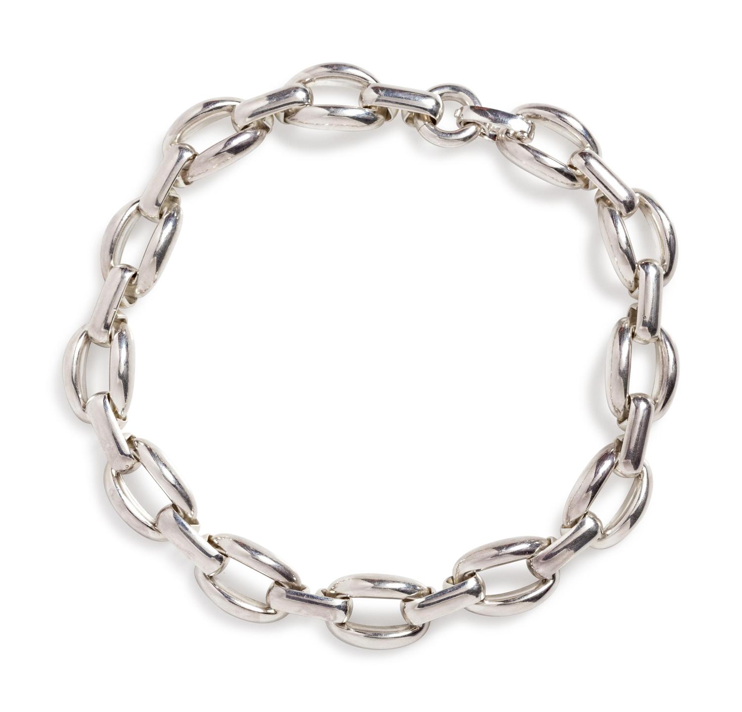 A Silver Necklace, Grosse,