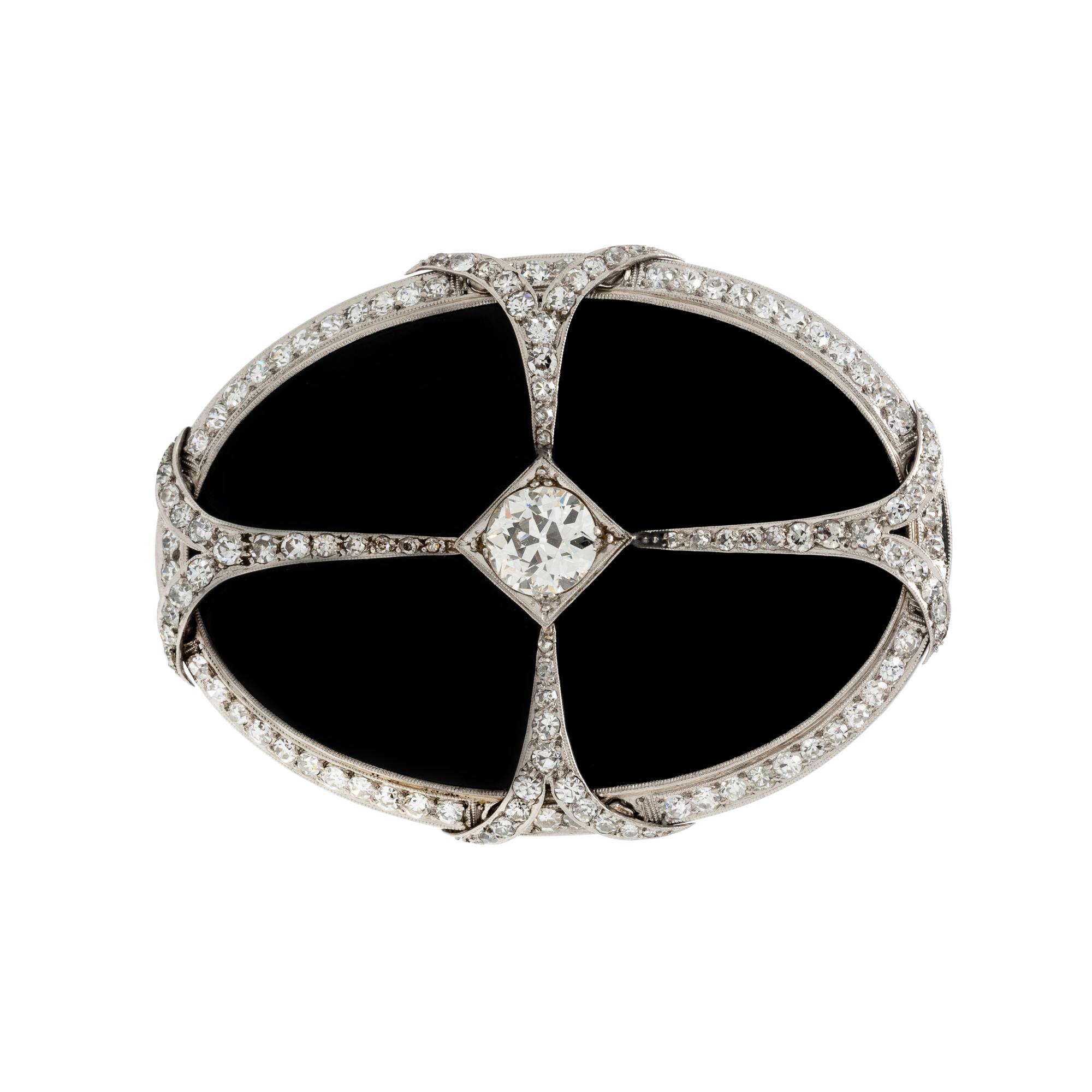 ART DECO, DIAMOND AND ONYX BROOCH