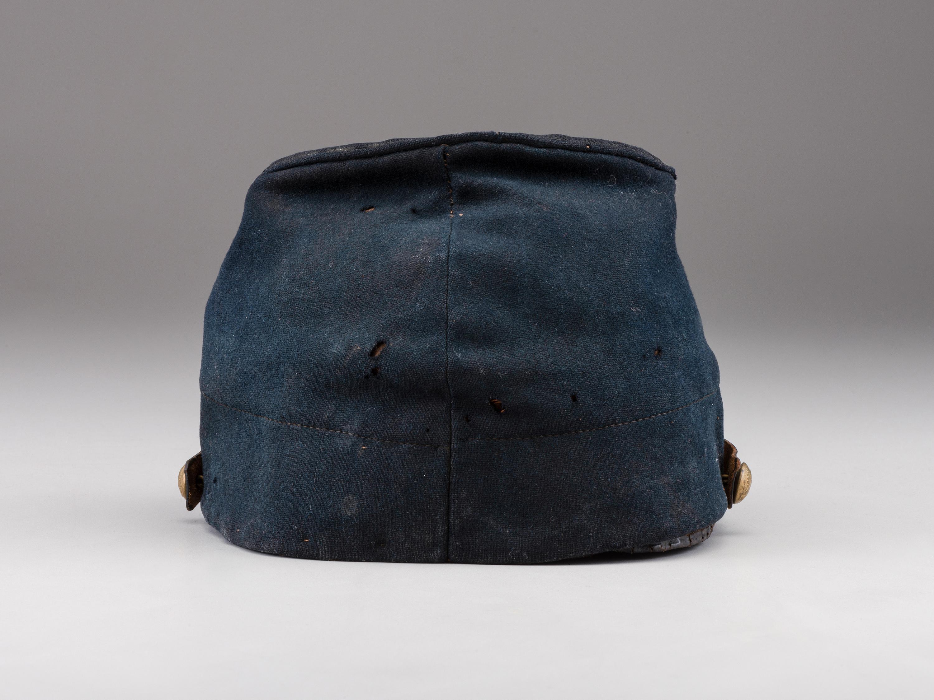 [CIVIL WAR]. 52nd Massachusetts Volunteers forage cap and tinware.