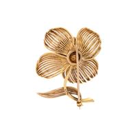 YELLOW GOLD AND DIAMOND FLOWER BROOCH