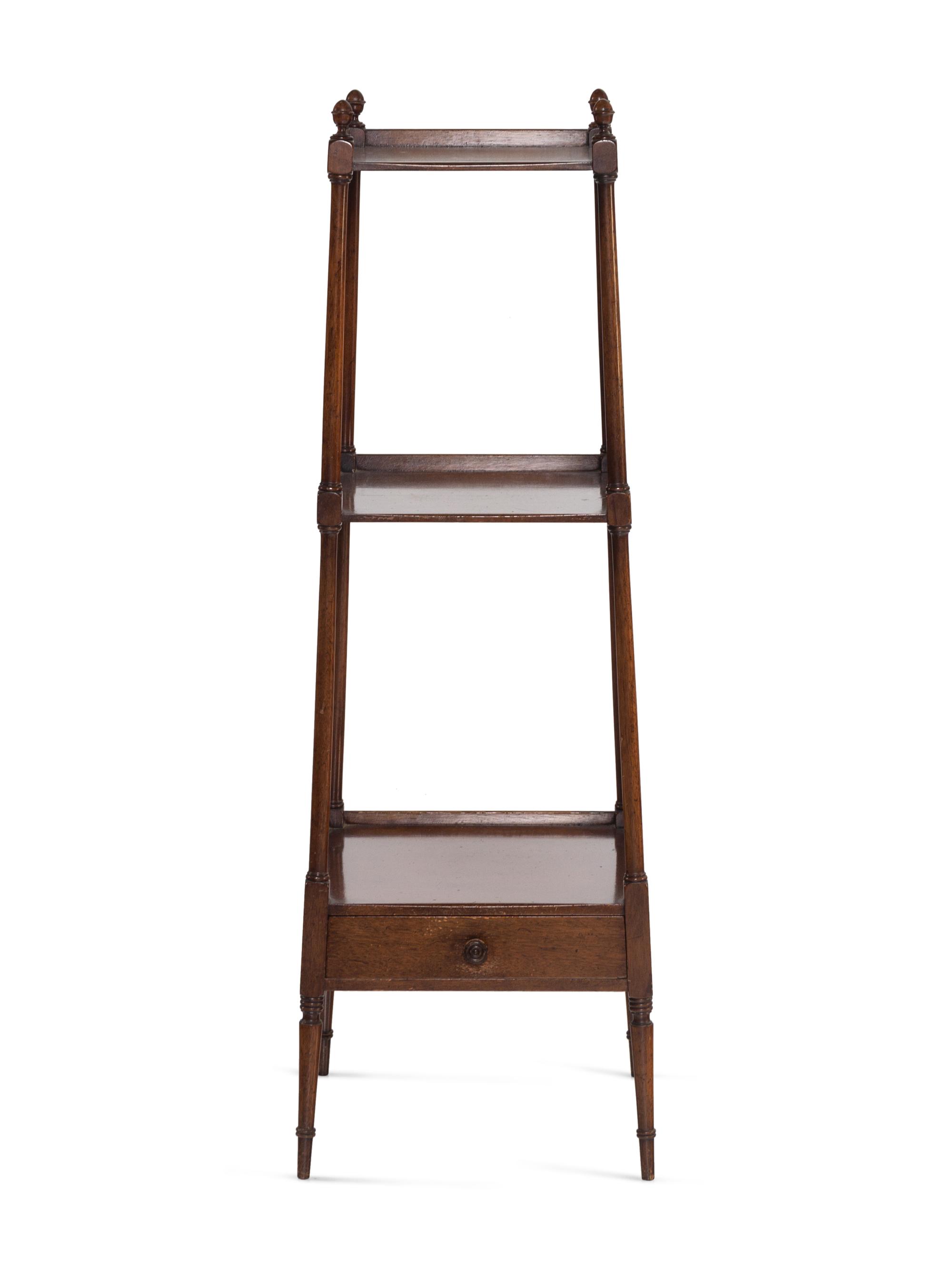 A Georgian Style Mahogany Étagère