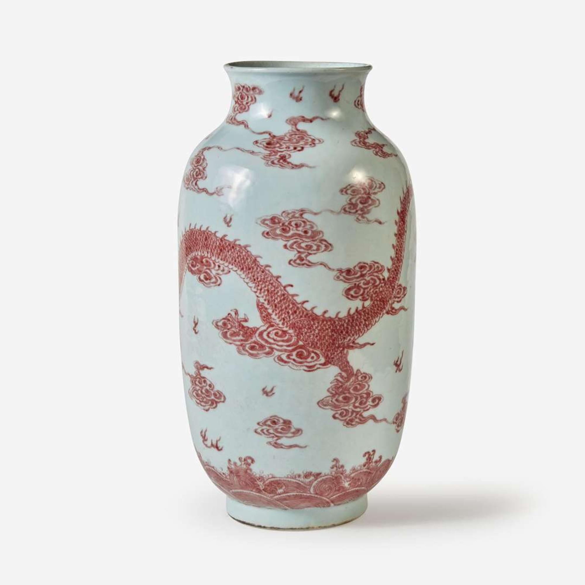 A Chinese underglaze red-decorated porcelain lantern-form "Dragons" vase 釉里红龙纹灯笼瓶 Qing dynasty, 18th century ? ????