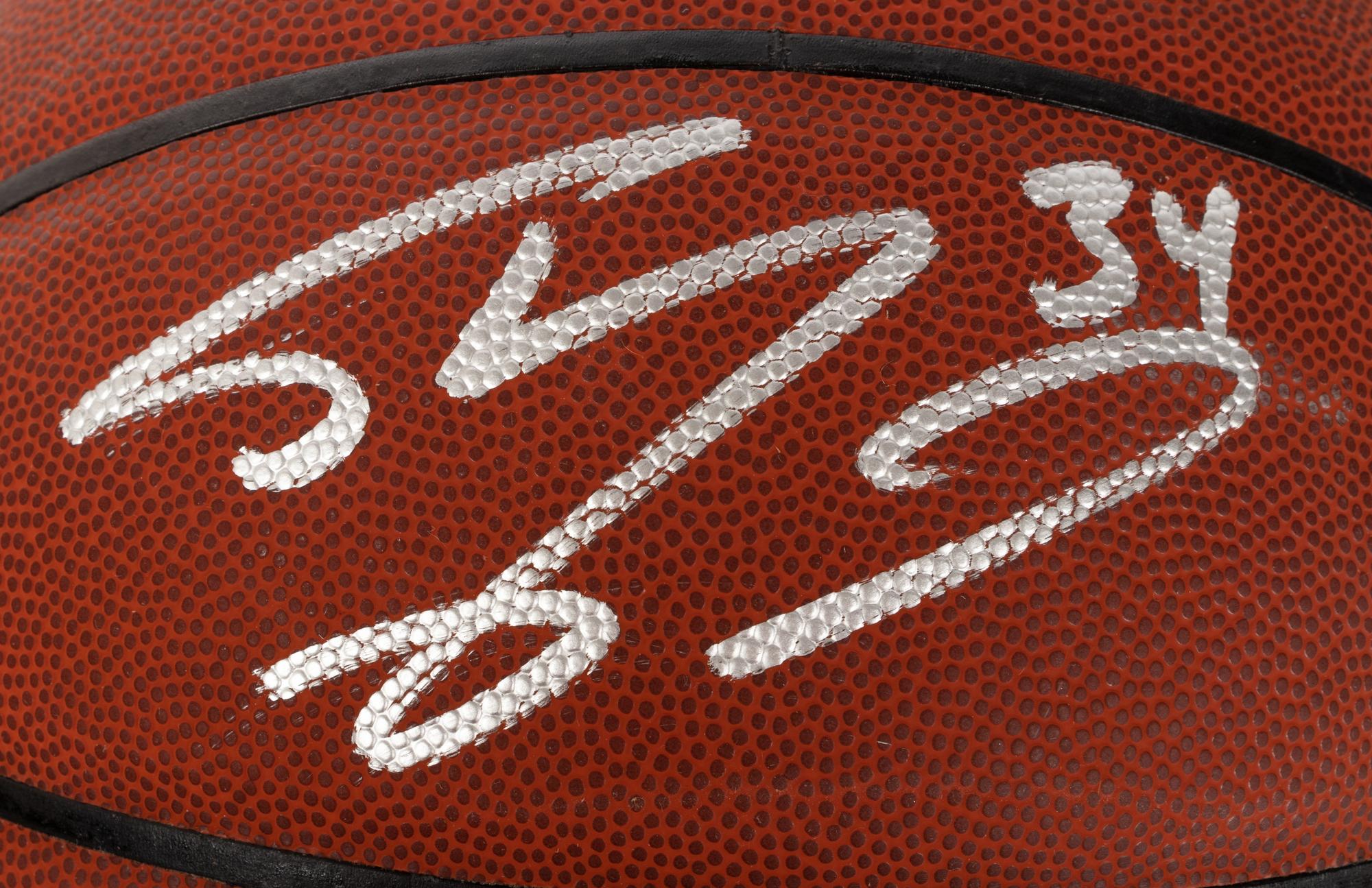 A Shaquille O'Neal Signed Autograph Official NBA Spalding Basketball,