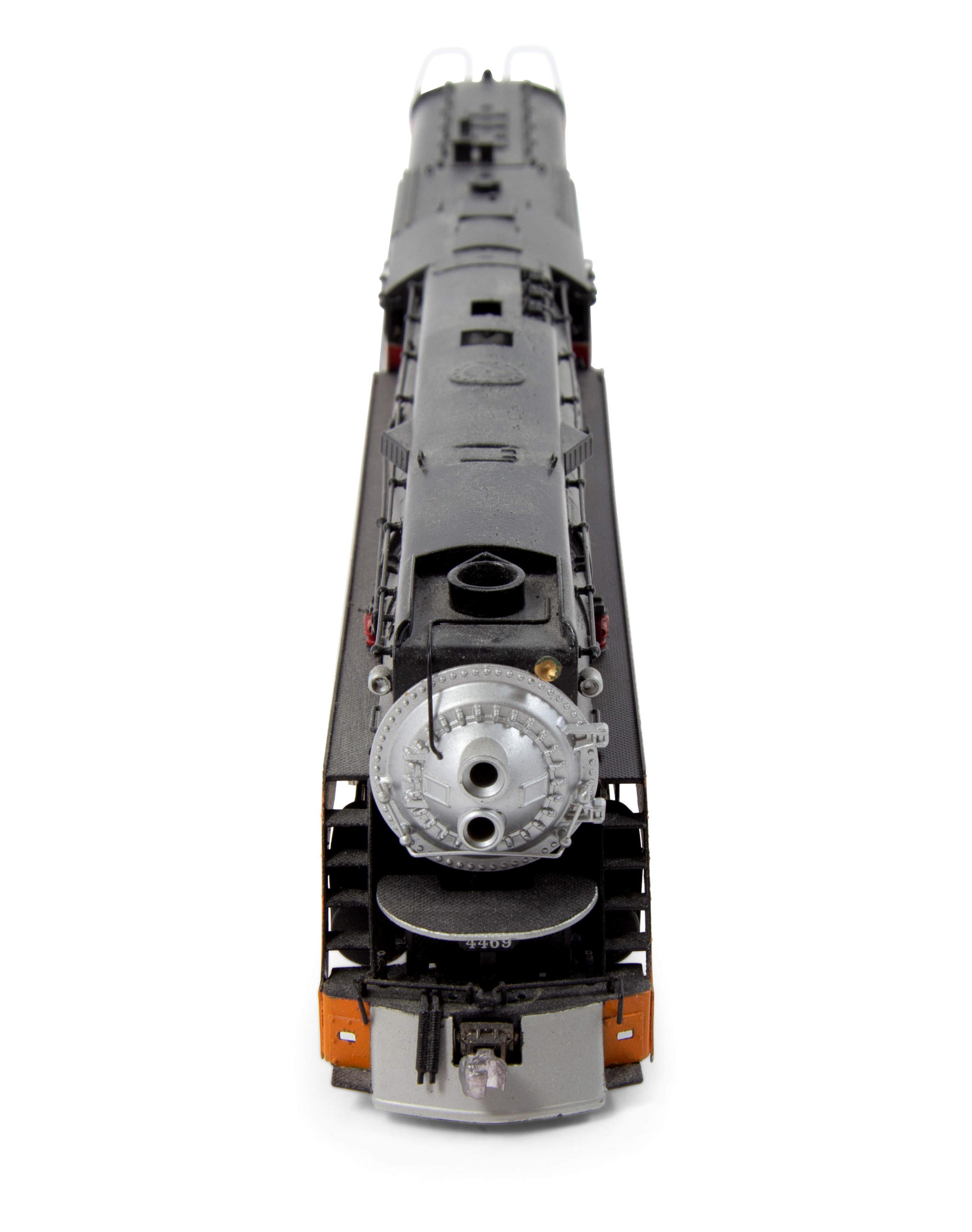 A Polychrome HO-Gauge Southern Pacific 4-8-4 Locomotive and Tender
