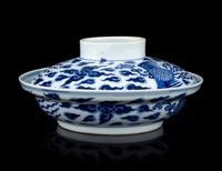 A Chinese Blue and White Porcelain Covered Bowl
