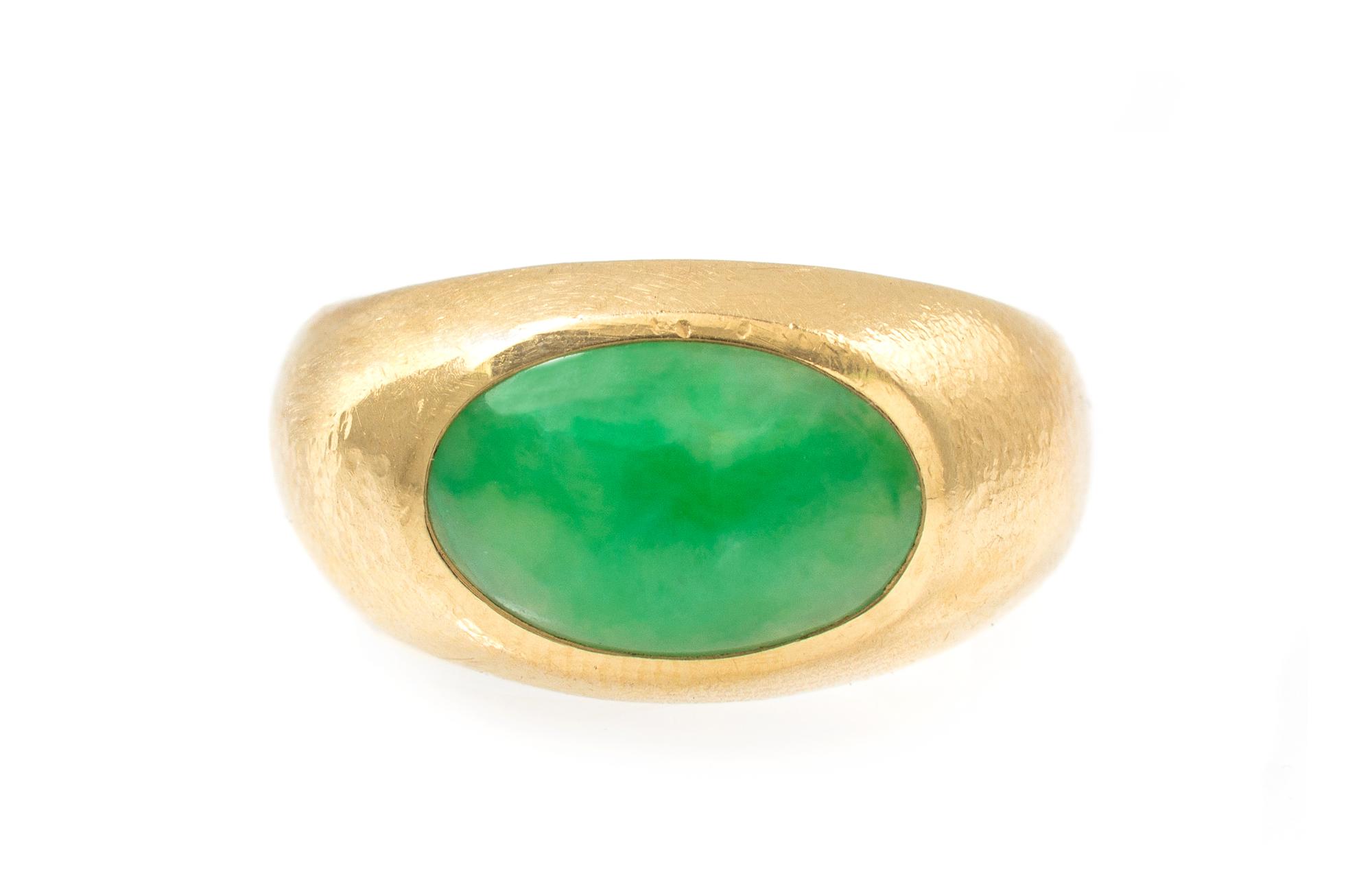 A Yellow Gold and Jadeite Jade Ring, 8.30 dwts.