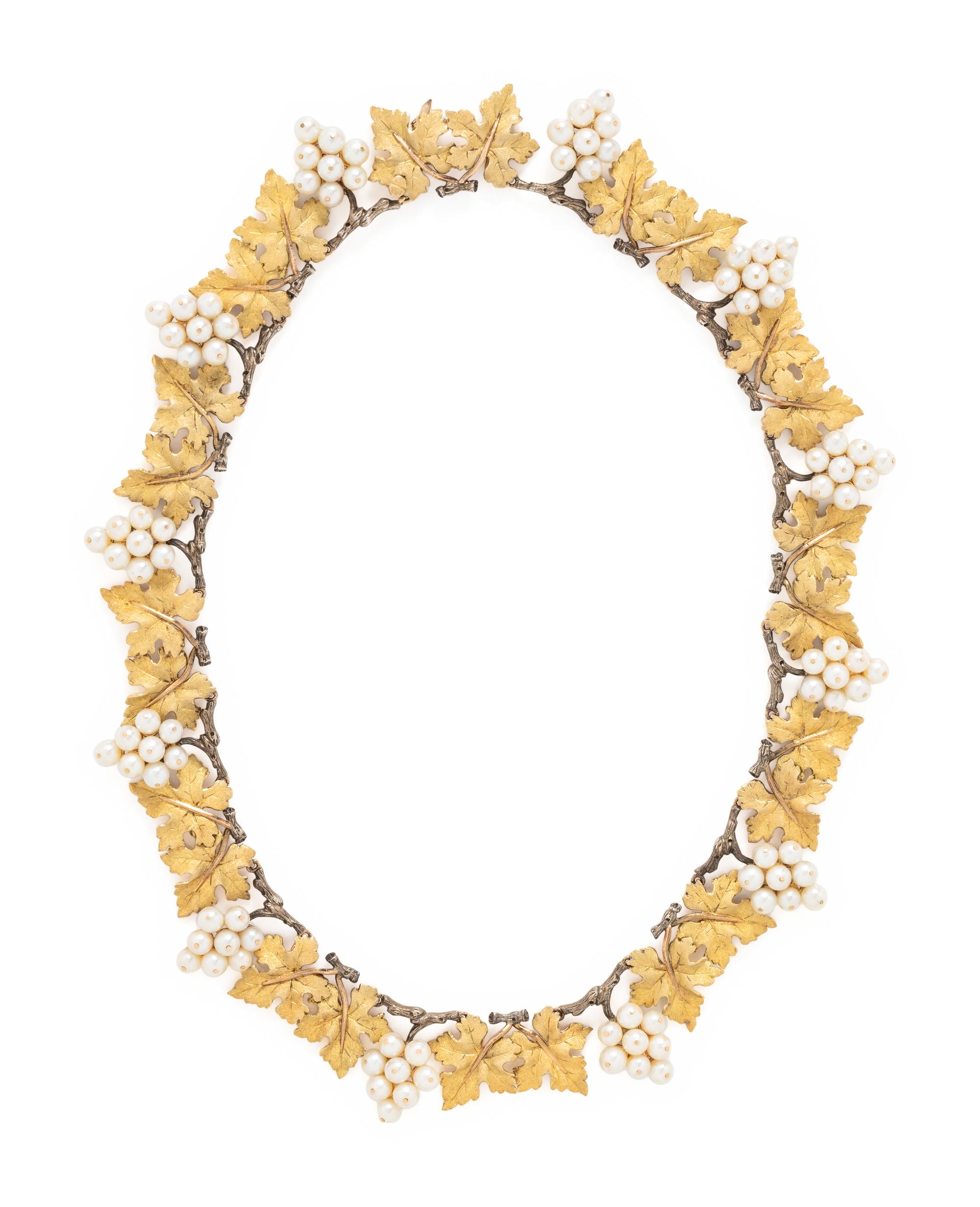 BUCCELLATI, YELLOW GOLD AND CULTURED PEARL GRAPE VINE NECKLACE