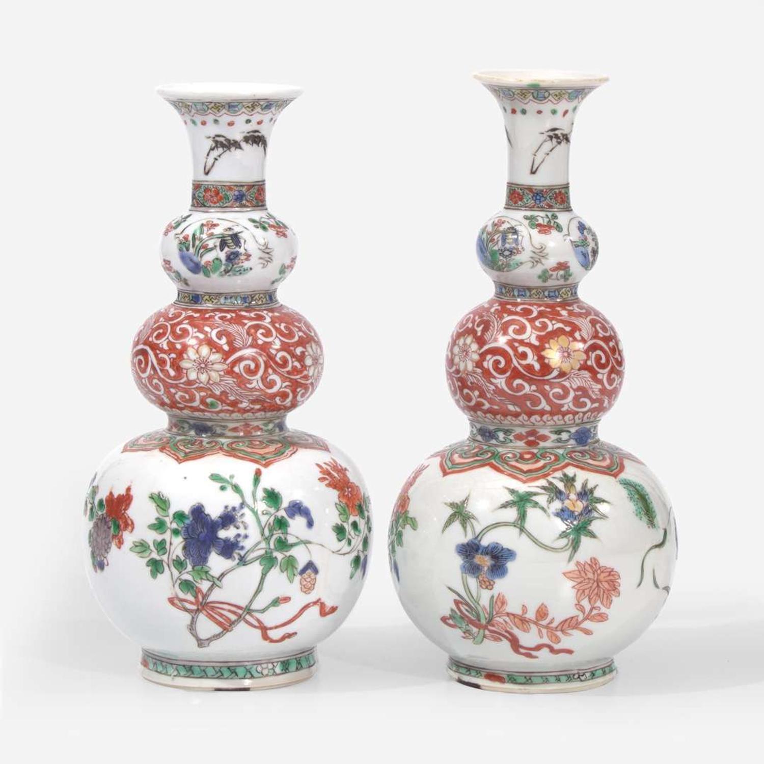 A pair of Chinese famille verte-decorated porcelain triple-gourd vases 五彩三层葫芦形瓶一对 Kangxi period ???