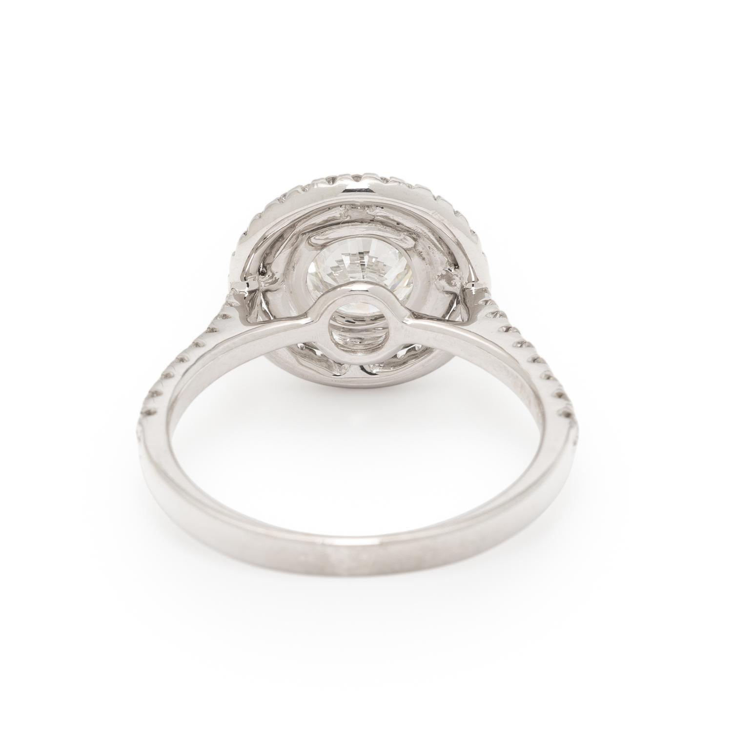 DIAMOND AND WHITE GOLD RING
