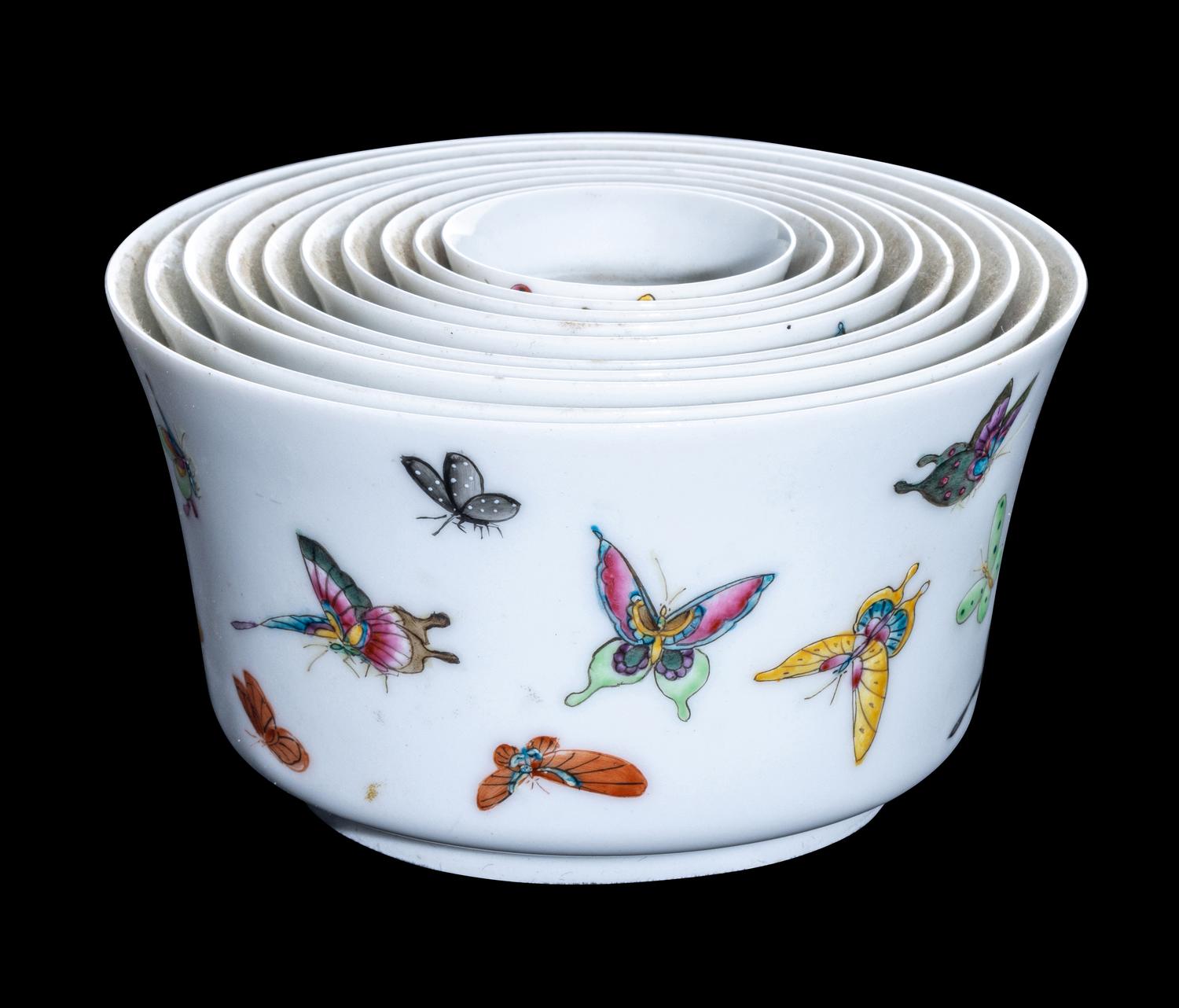 A Set of 10 Chinese Famille Rose Porcelain Cups