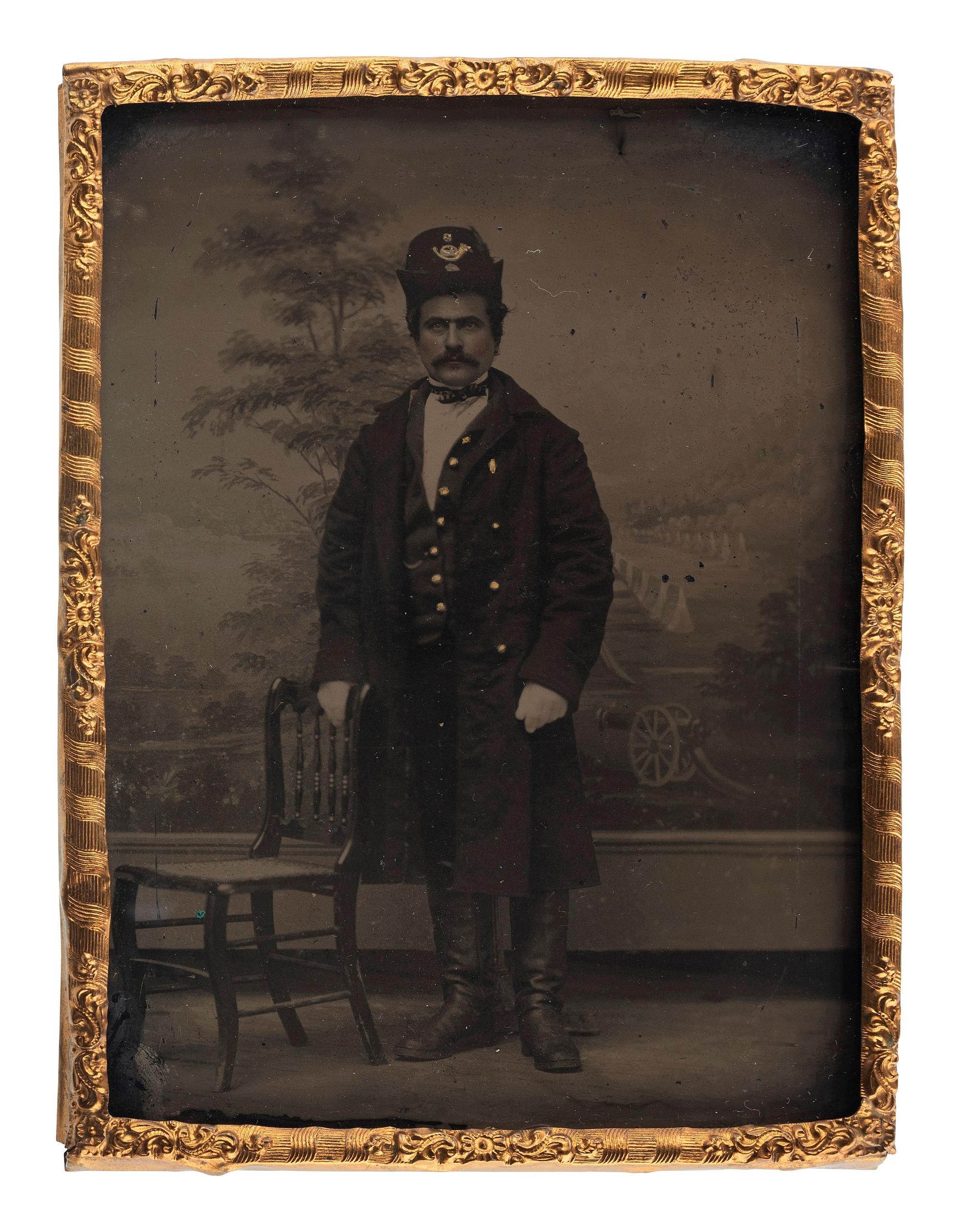 [CIVIL WAR]. A group of 5 photographs of soldiers, highlighted by quarter plate tintype of Union infantryman.