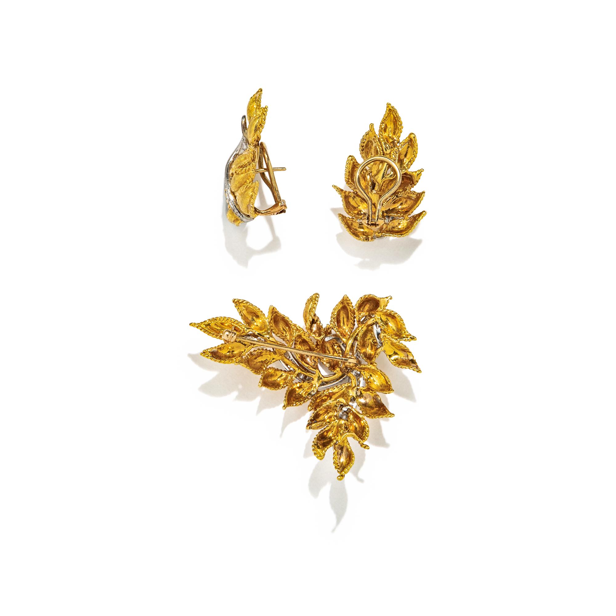 YELLOW GOLD AND DIAMOND BROOCH AND EARRINGS